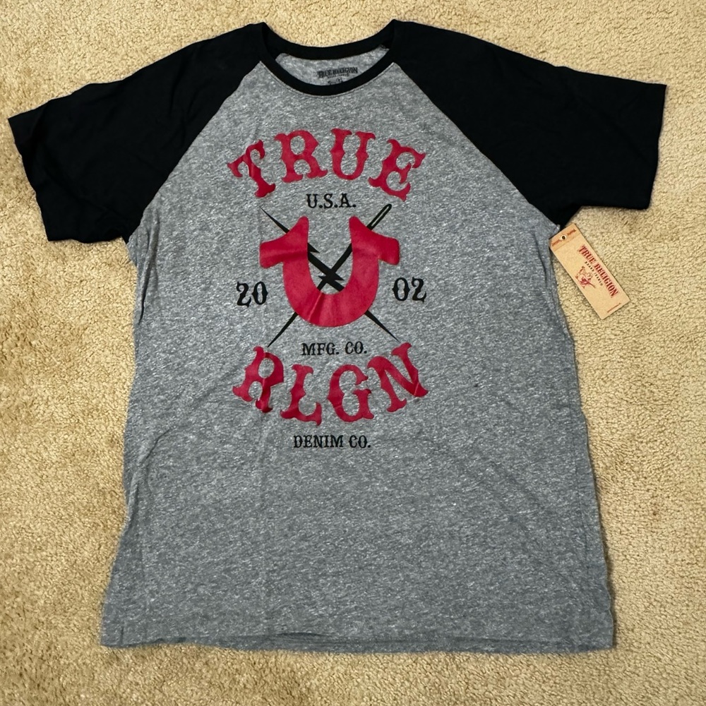 True religion t shirt size XL brand new with tags